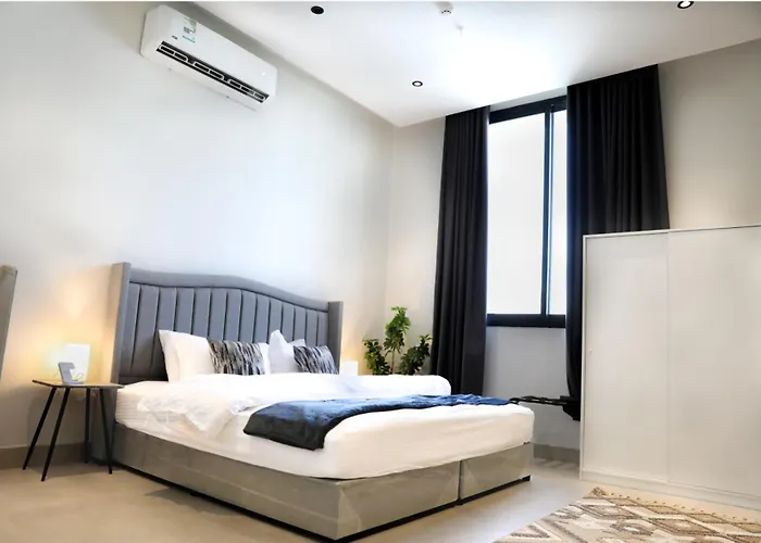 منزلك قرب المطار بتسجيل وصول ذاتي Your Home Near The Airport With Self Check-In