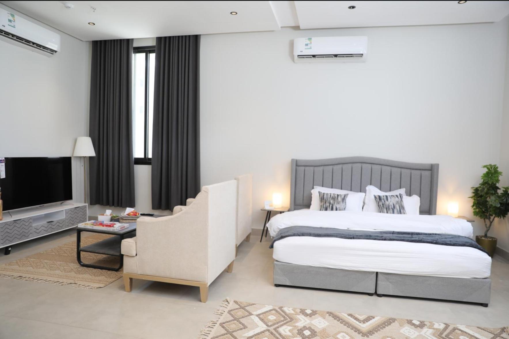 منزلك قرب المطار بتسجيل وصول ذاتي Your Near The Airport With Self Check-in अपार्टमेंट Riyadh